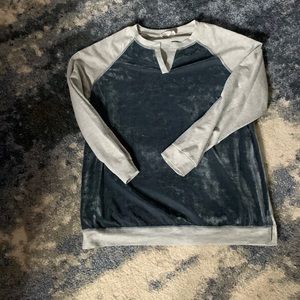 Suzanne Betro sweatshirt